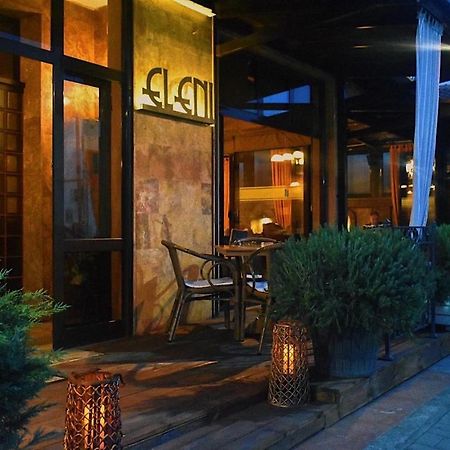 Eleni Apartments ゲヴゲリヤ エクステリア 写真
